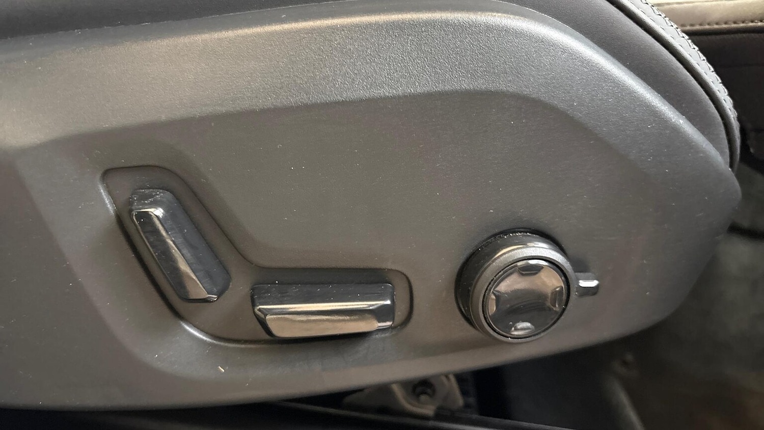 Used Volvo XC90 2025 for sale - 76565447: Photo 28