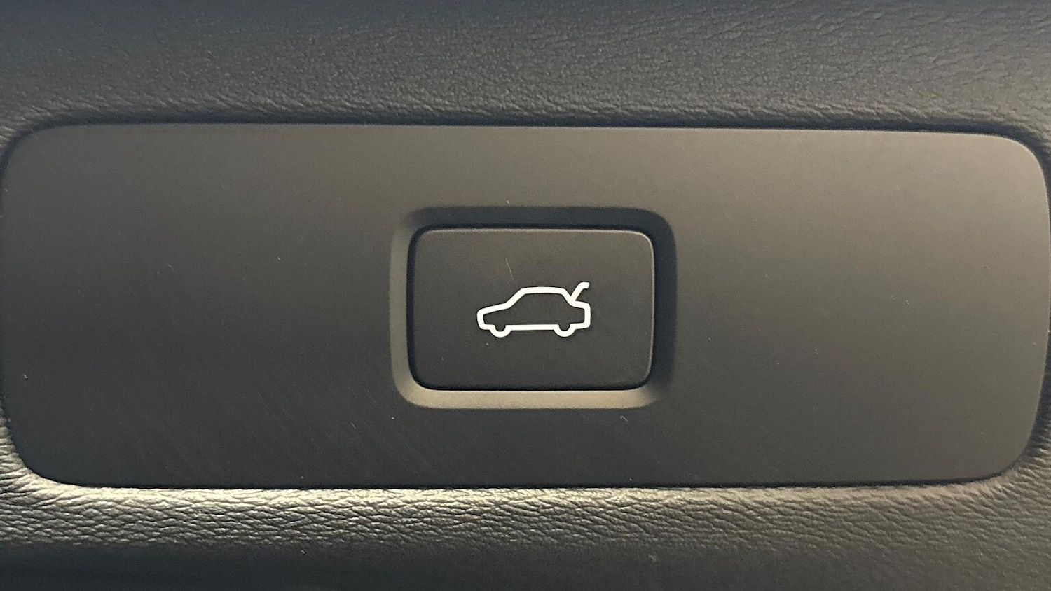 Used Volvo XC90 2025 for sale - 76565447: Photo 29