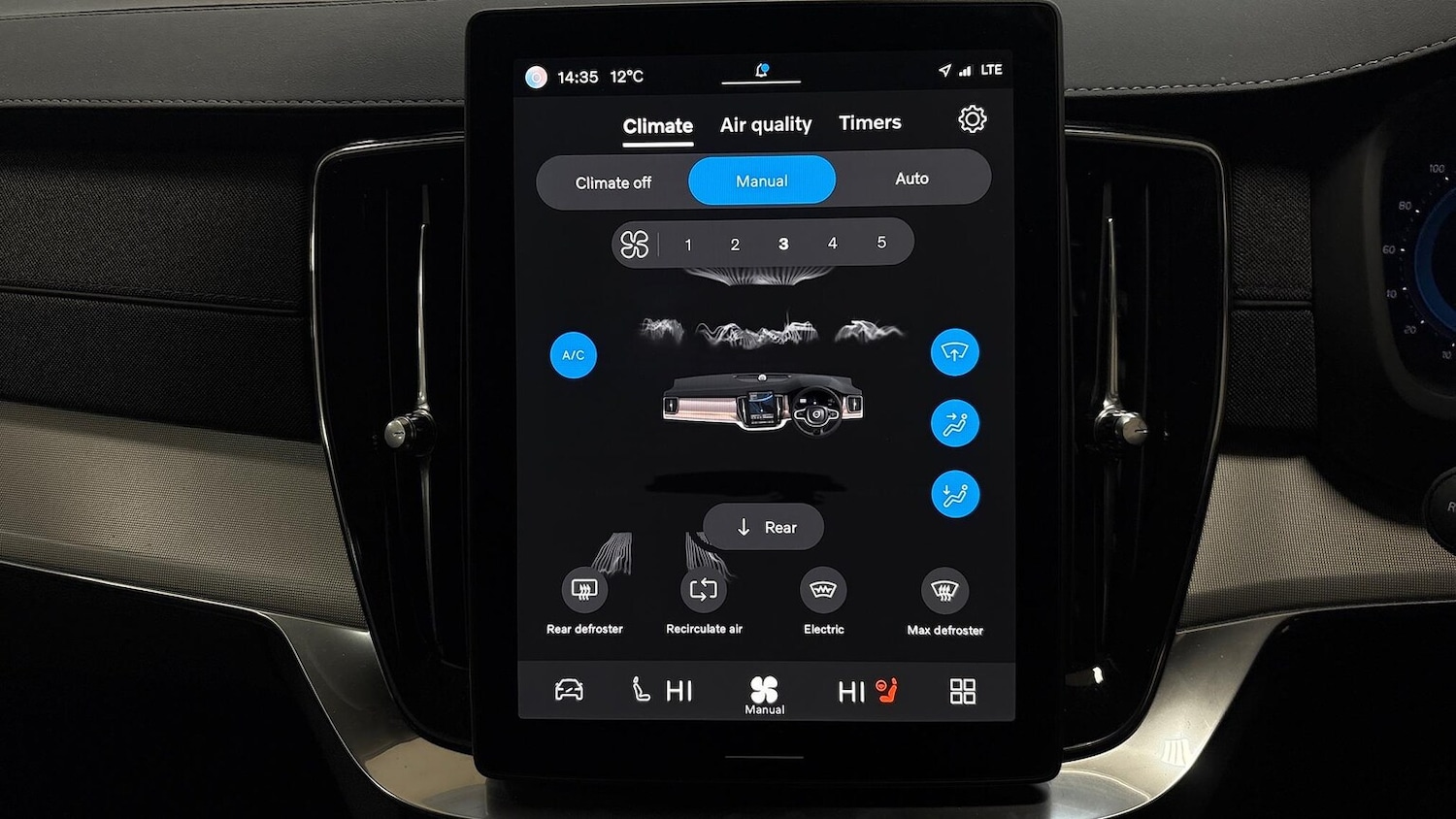 Used Volvo XC90 2025 for sale - 76565447: Photo 37