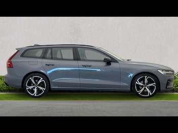 Used Volvo V60 2023 for sale - 78655727: Photo
