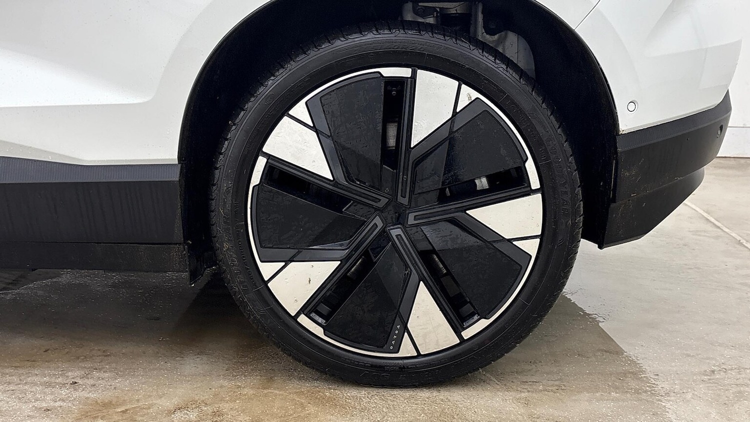 Used Volvo EX30 2025 for sale - 77888660: Photo 16