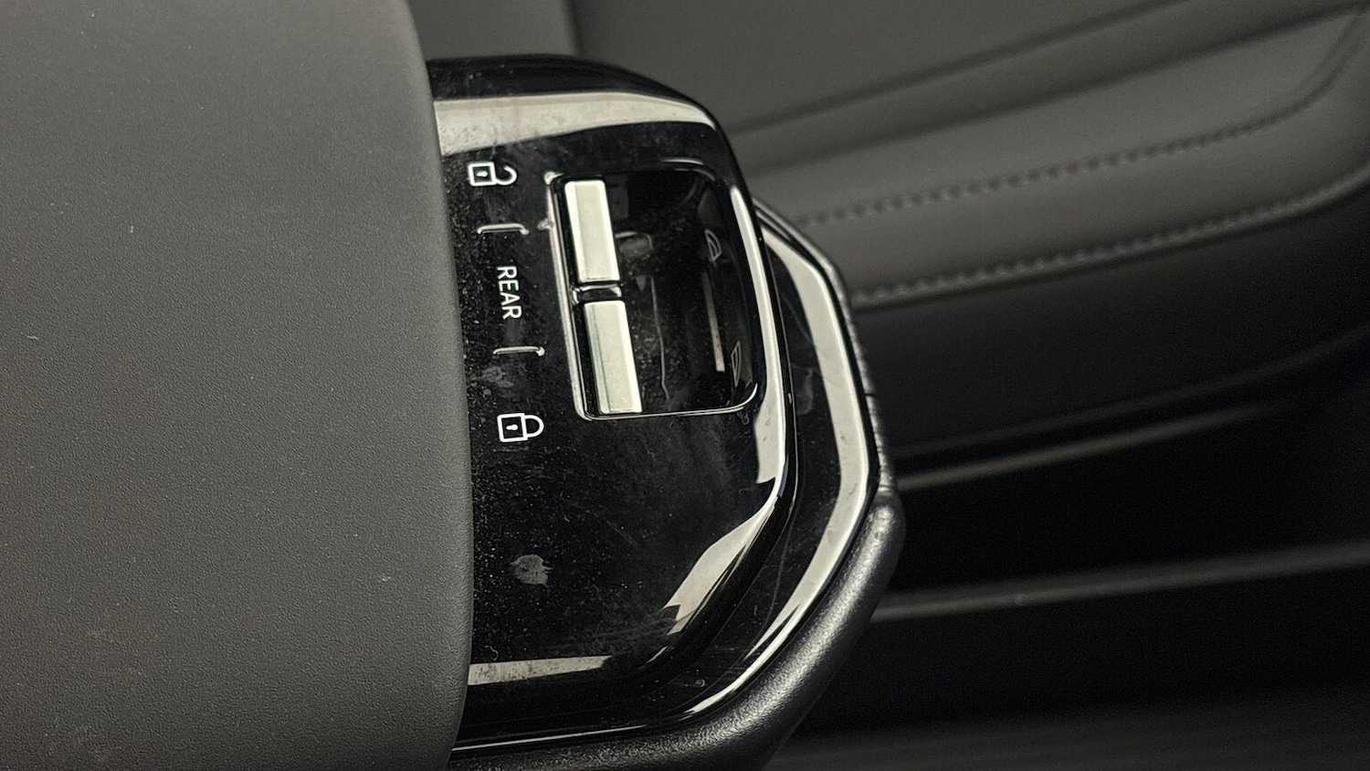 Used Volvo EX30 2025 for sale - 77888660: Photo 24