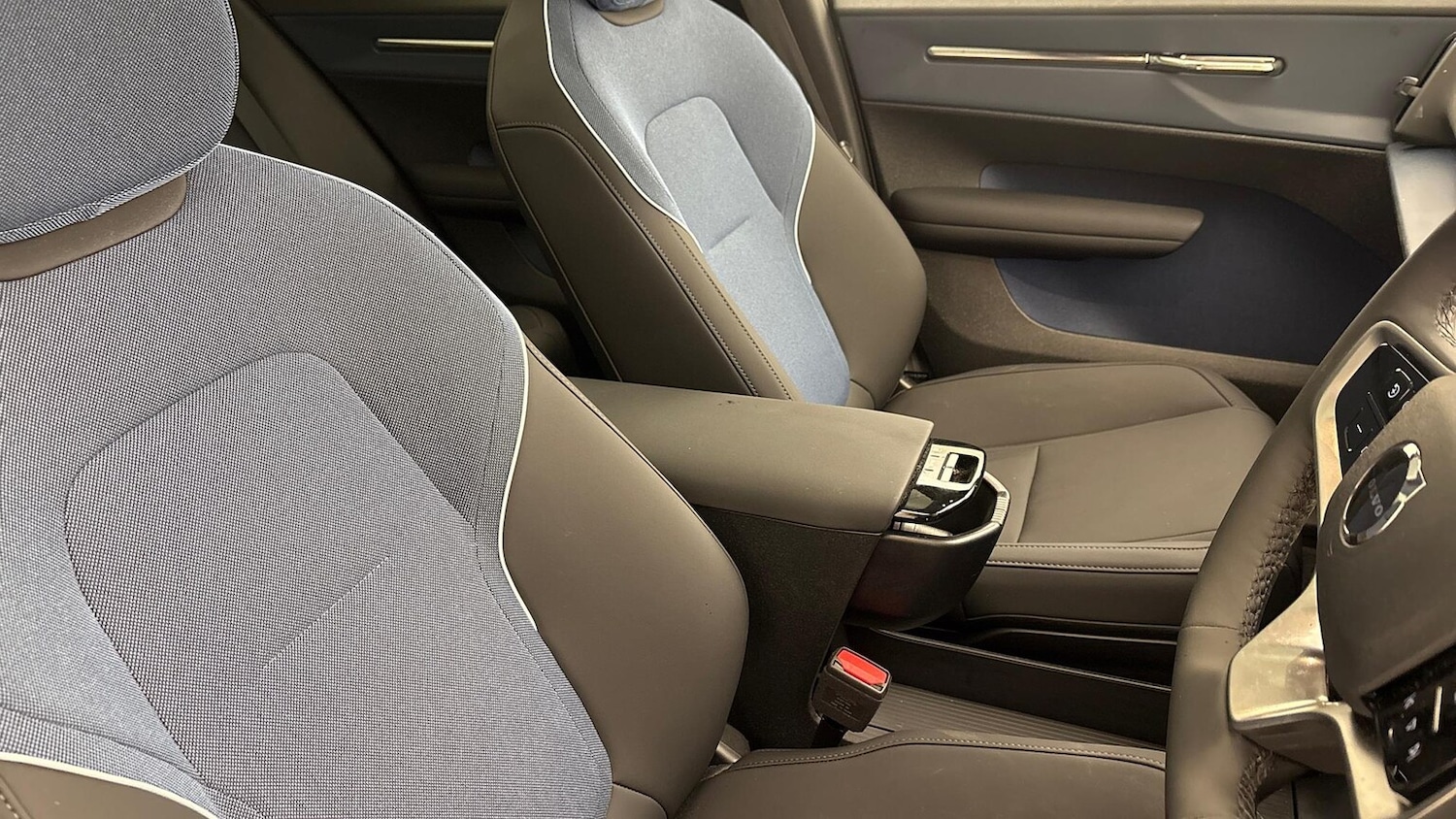 Used Volvo EX30 2025 for sale - 77888660: Photo 26