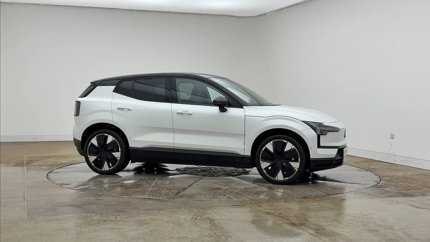 Used Volvo EX30 2025 for sale - 77888660: Photo 40