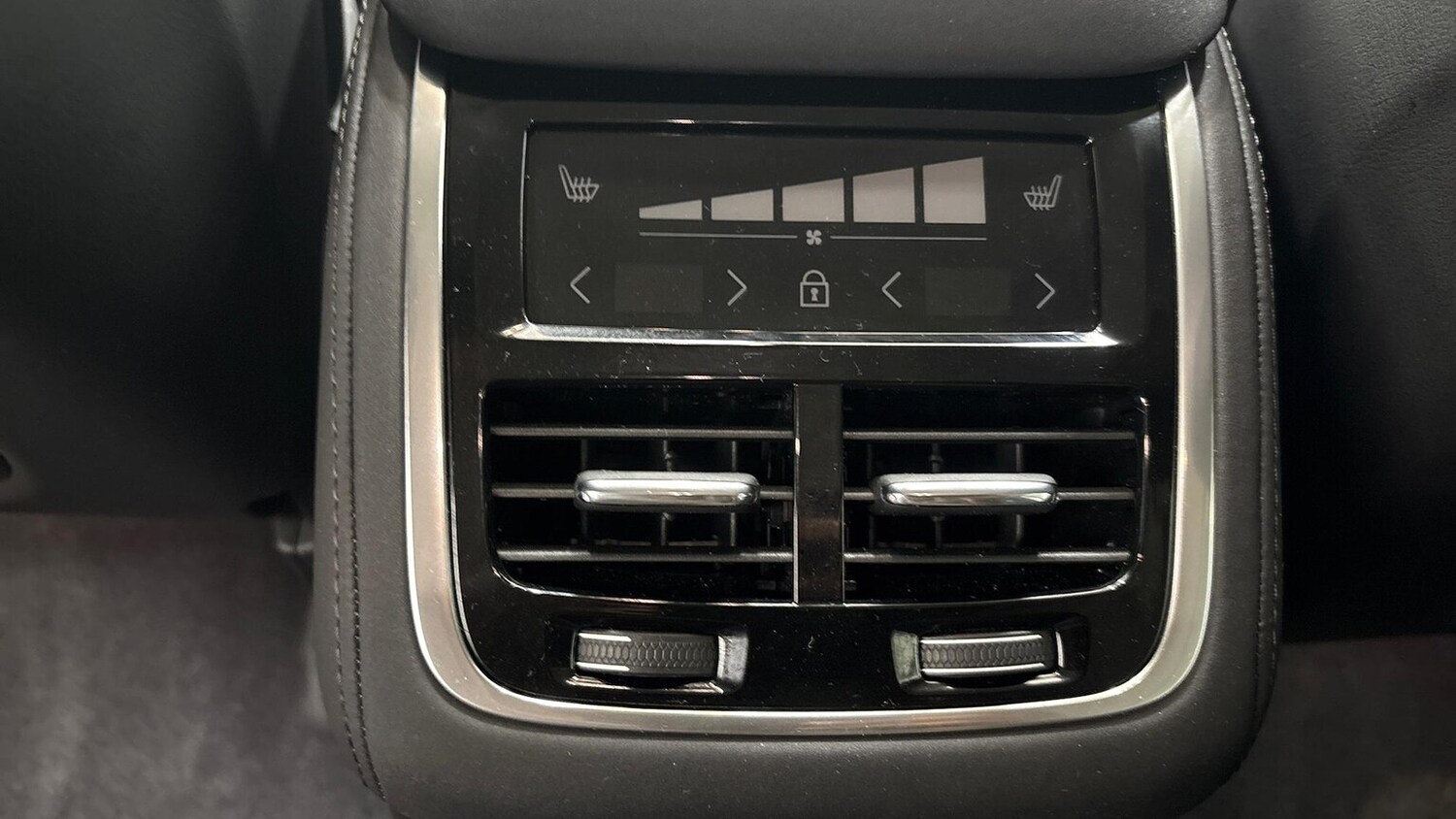 Used Volvo XC90 2025 for sale - 77501744: Photo 17