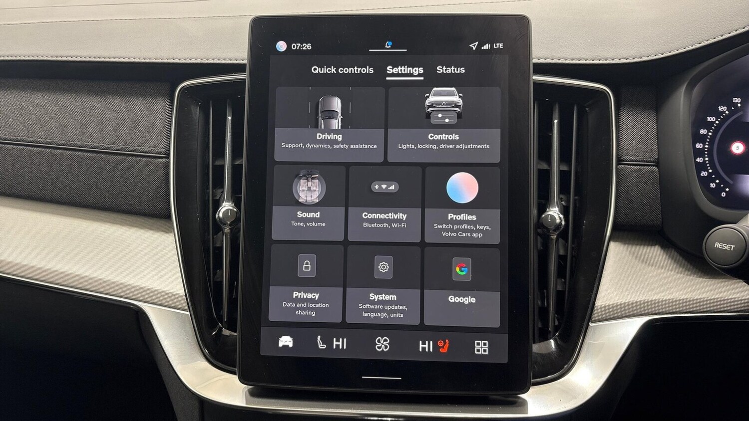 Used Volvo XC90 2025 for sale - 77501744: Photo 34