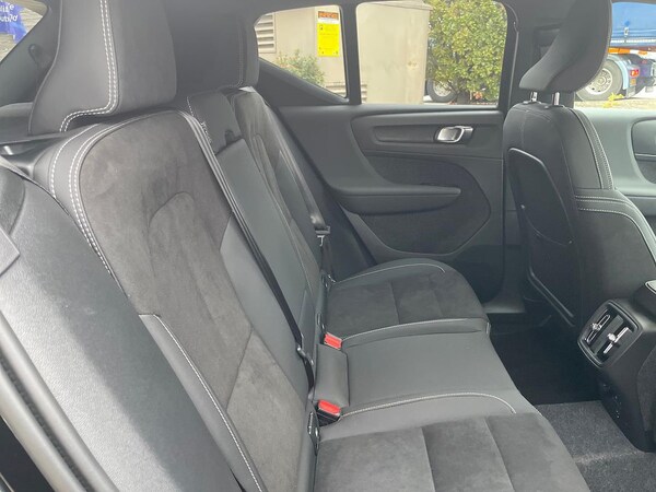 Used Volvo XC40 2025 for sale - 76268330: Photo 16