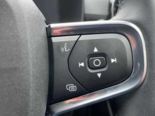 Used Volvo XC40 2025 for sale - 76268330: Photo 25