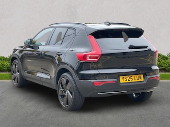 Used Volvo XC40 2025 for sale - 76268330: Photo