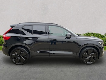 Used Volvo XC40 2025 for sale - 76268330: Photo