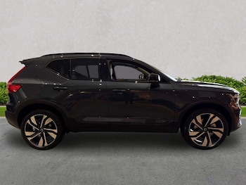Used Volvo XC40 2026 for sale - 78670774: Photo