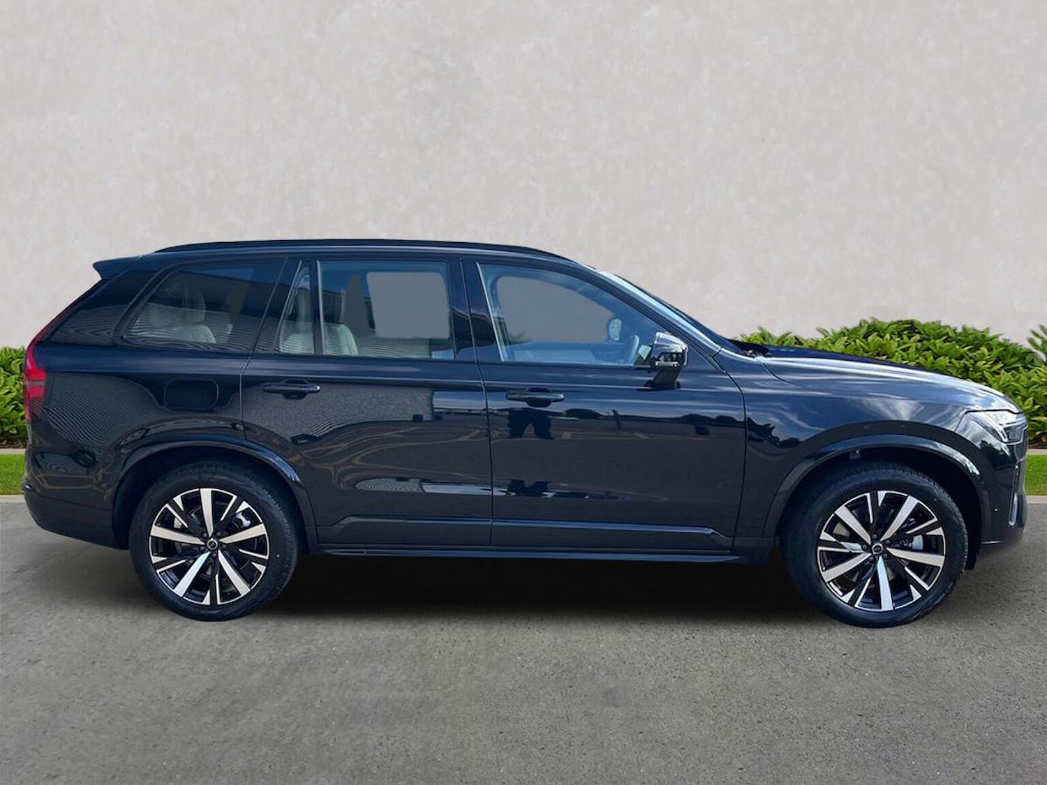 Used Volvo XC90 2025 for sale - 77522158: Photo 3