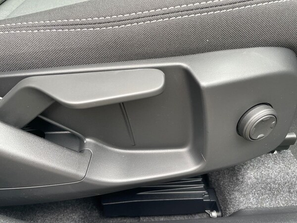 Used Volvo XC40 2025 for sale - 76249735: Photo 29