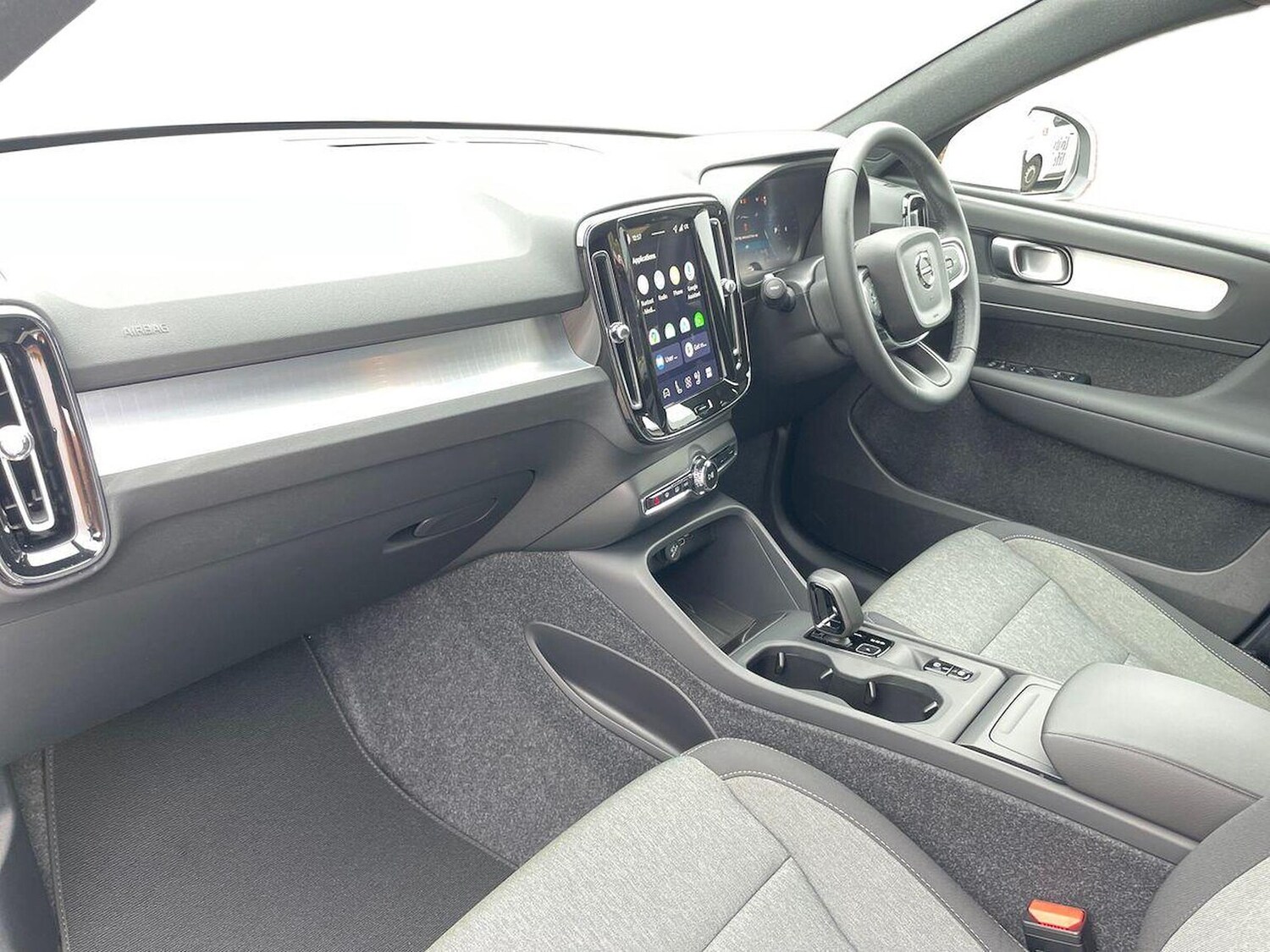 Used Volvo XC40 2025 for sale - 76249735: Photo 7