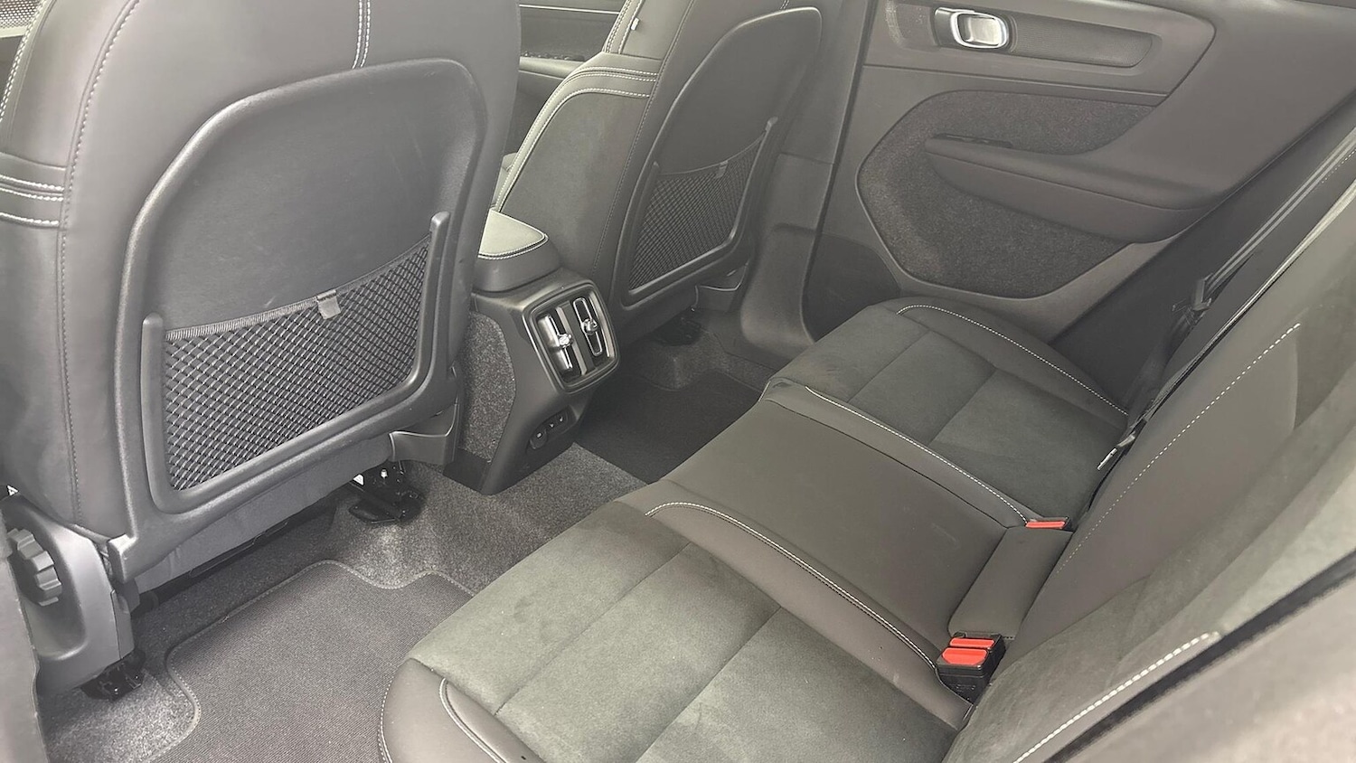 Used Volvo XC40 2025 for sale - 76565469: Photo 13