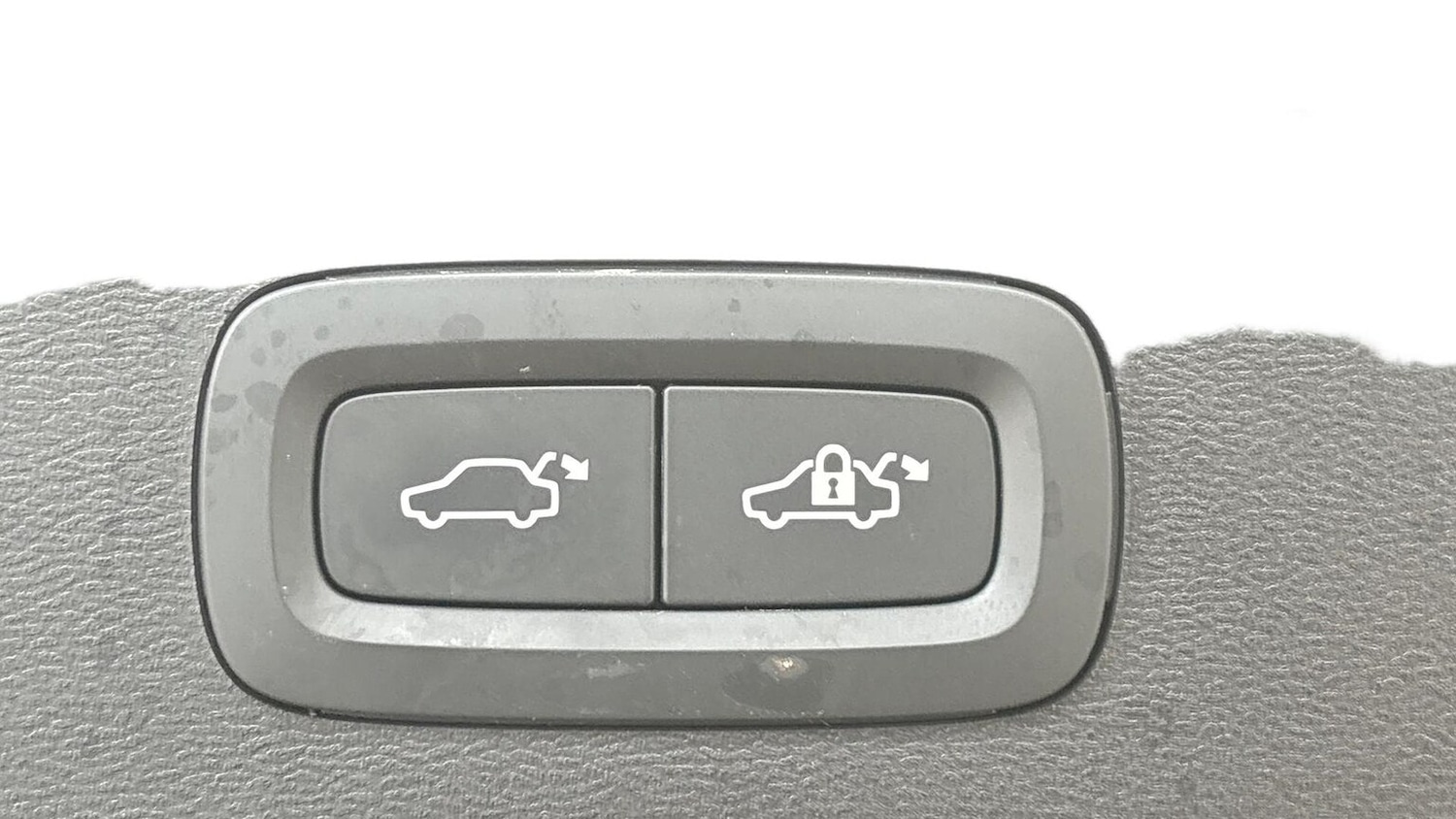 Used Volvo XC40 2025 for sale - 76565469: Photo 18