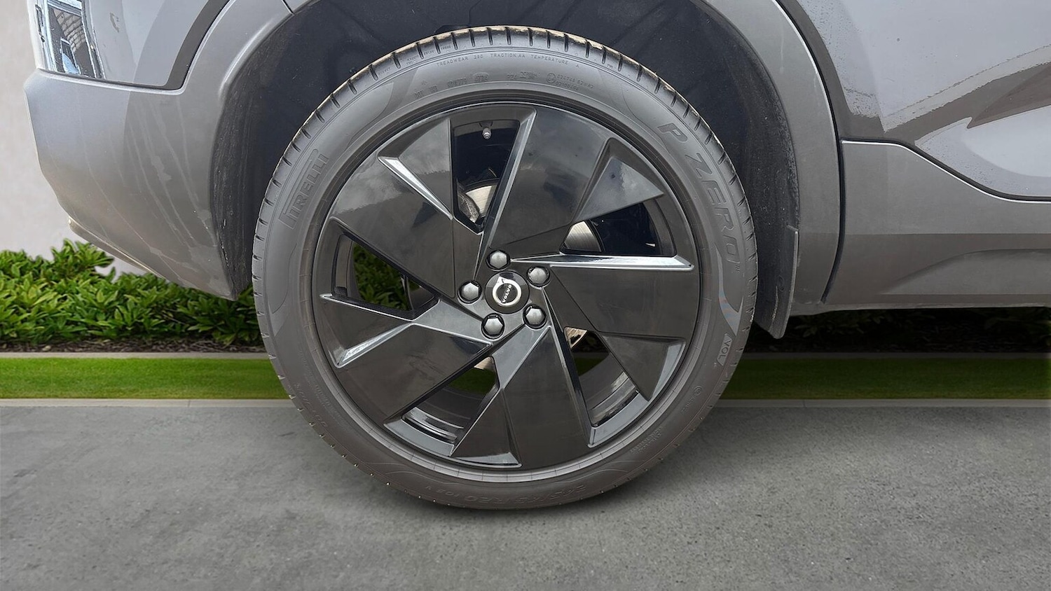 Used Volvo XC40 2025 for sale - 76565469: Photo 19