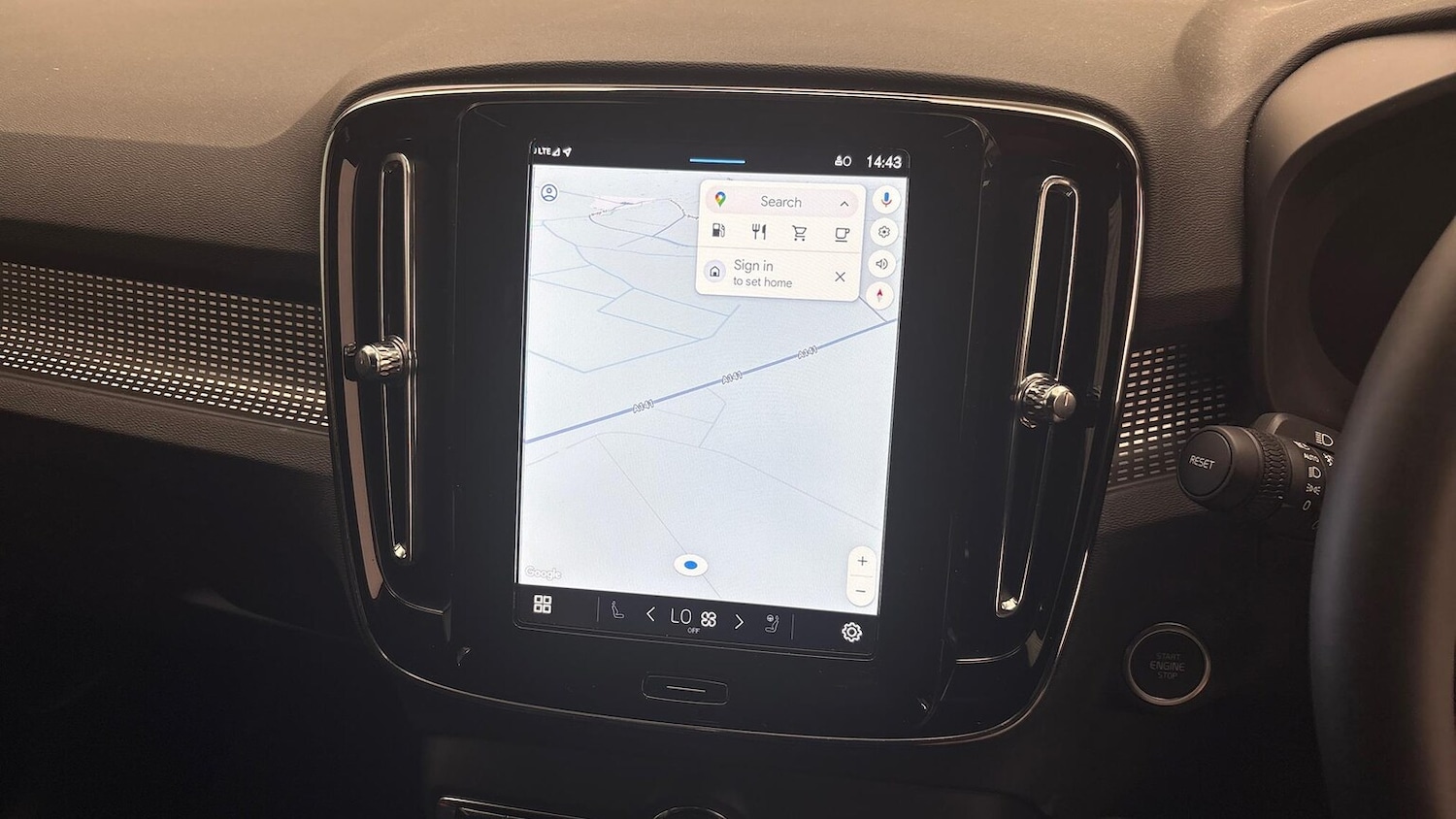 Used Volvo XC40 2025 for sale - 76565469: Photo 34