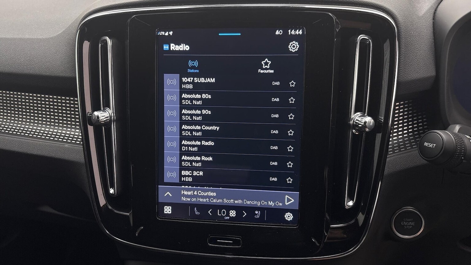 Used Volvo XC40 2025 for sale - 76565469: Photo 35