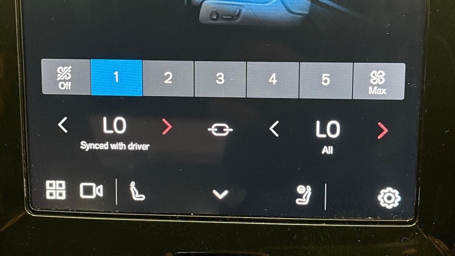 Used Volvo XC40 2025 for sale - 76565469: Photo 37