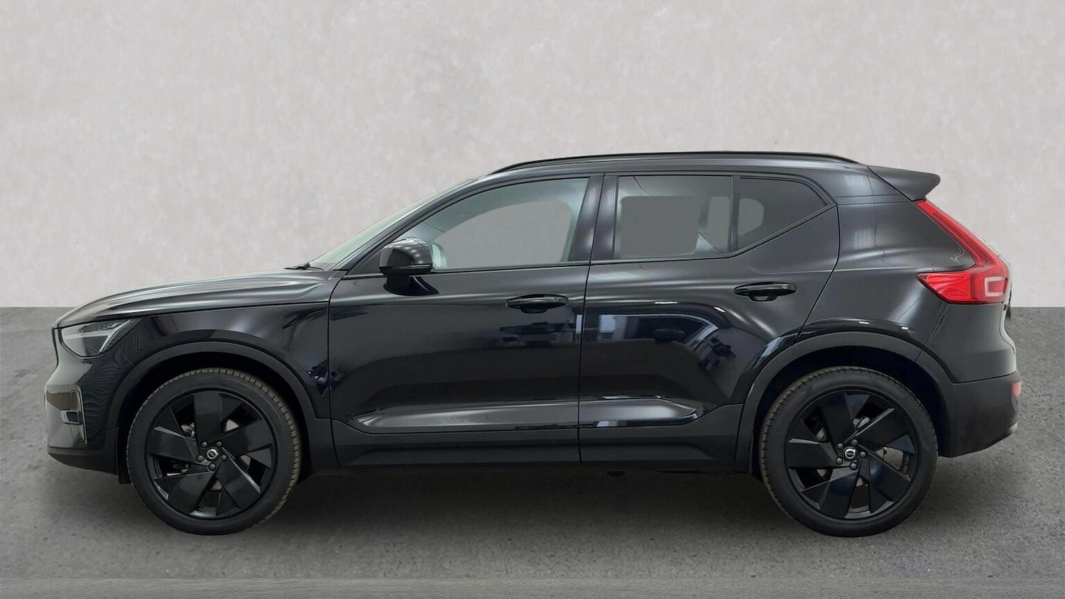 Used Volvo XC40 2025 for sale - 76565469: Photo 6