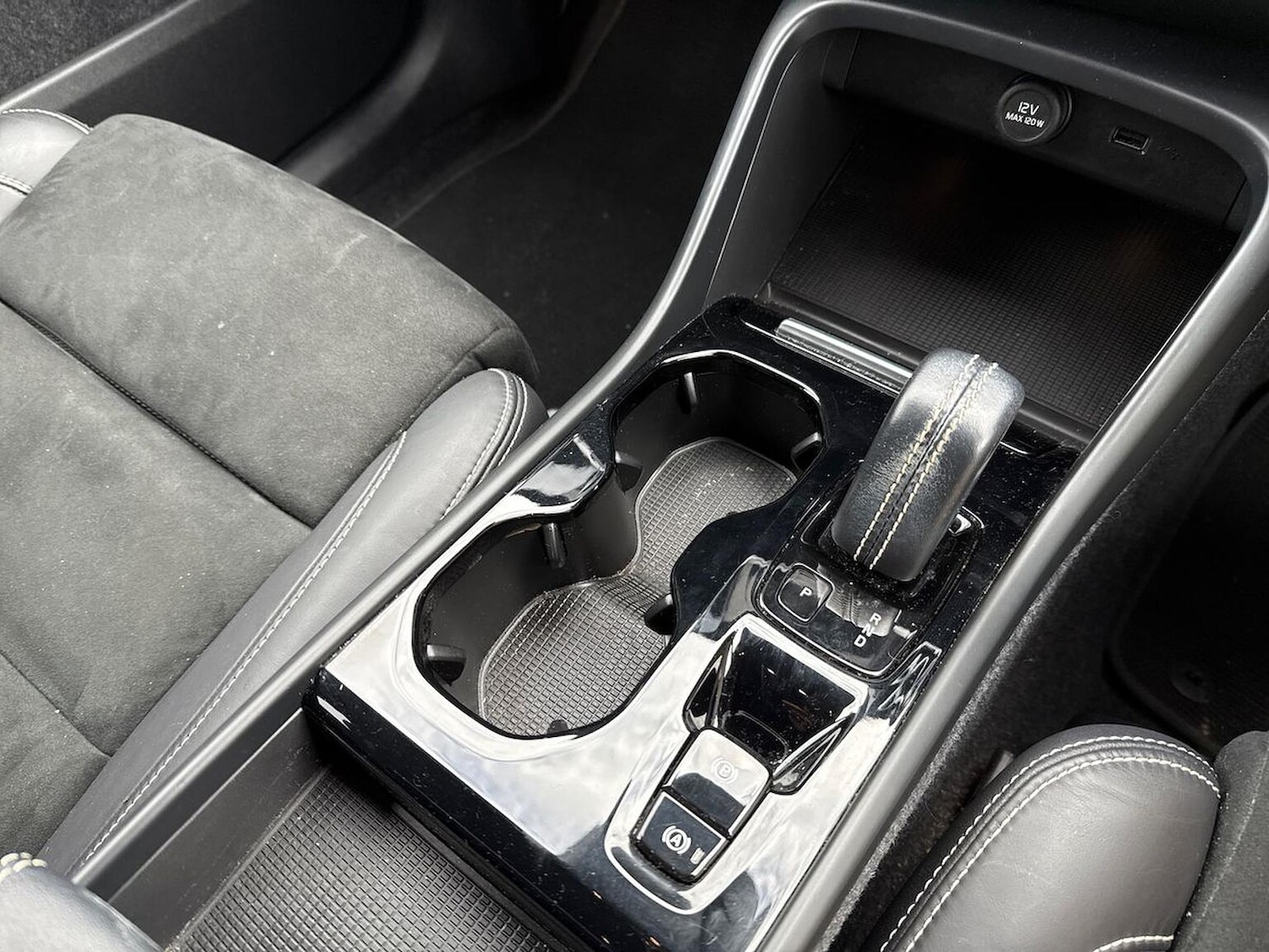 Used Volvo XC40 2021 for sale - 77873661: Photo 13