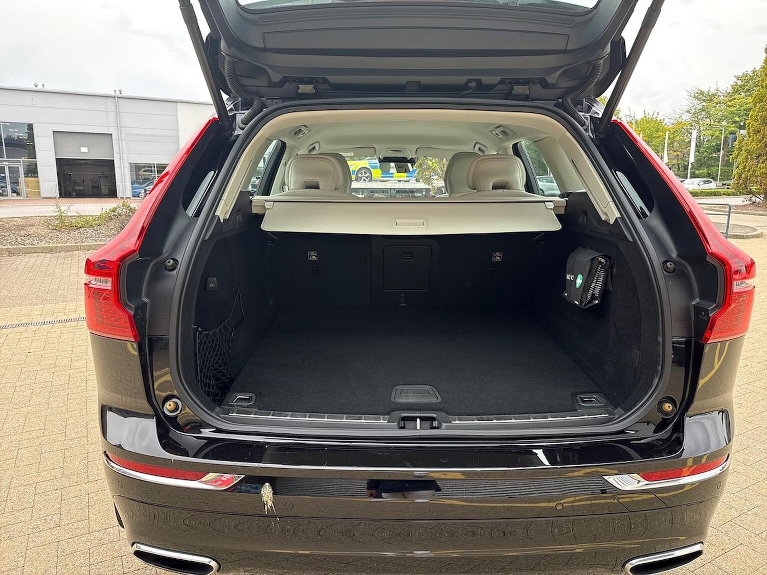 Used Volvo XC60 2020 for sale - 76017868: Photo 17