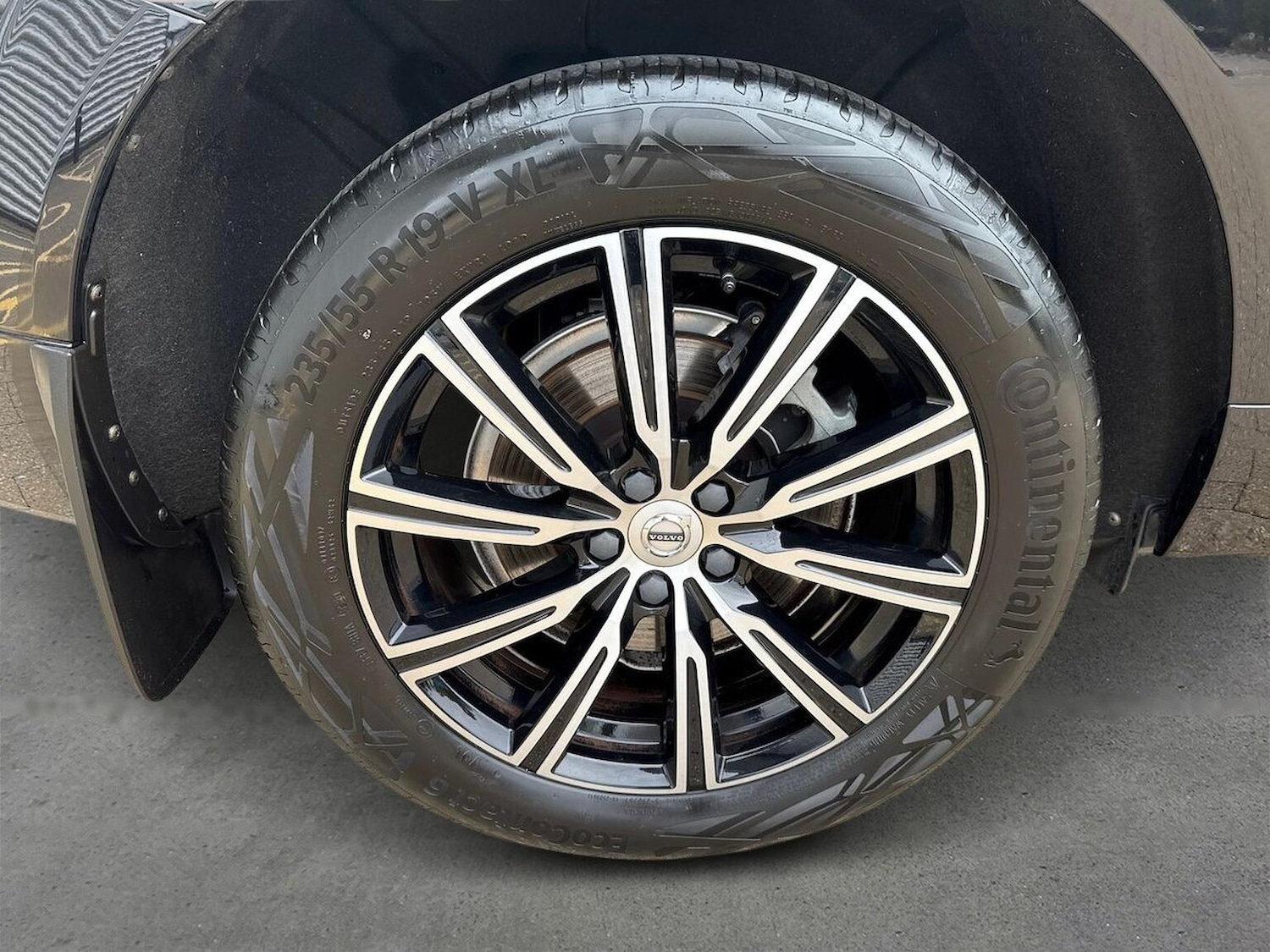 Used Volvo XC60 2020 for sale - 76017868: Photo 6