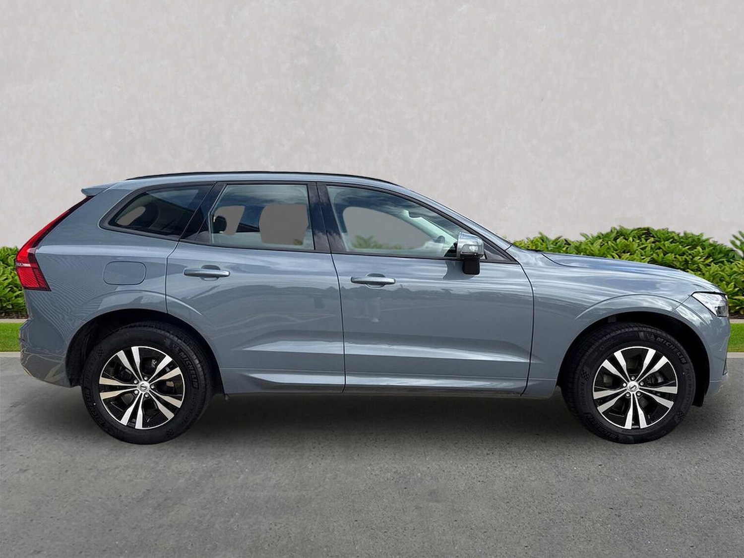 Used Volvo XC60 2023 for sale - 76439800: Photo 3