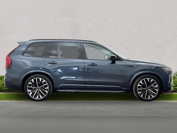 Used Volvo XC90 2025 for sale - 78379649: Photo