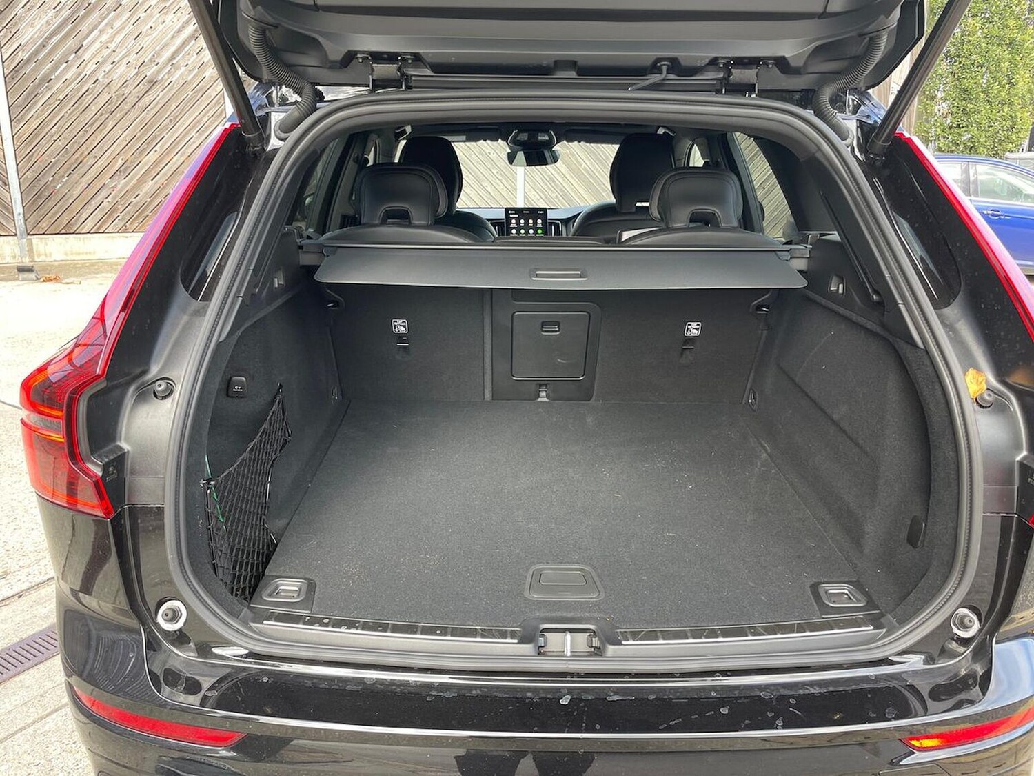 Used Volvo XC60 2025 for sale - 77494911: Photo 17