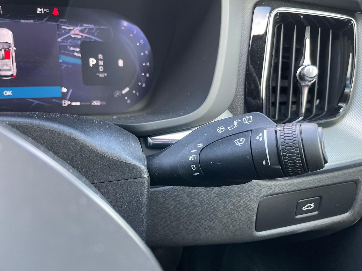 Used Volvo XC60 2025 for sale - 77494911: Photo 29