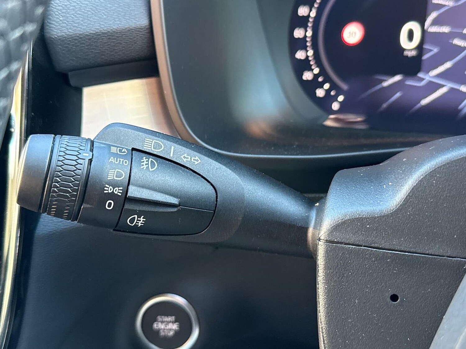 Used Volvo XC40 2025 for sale - 77487416: Photo 29