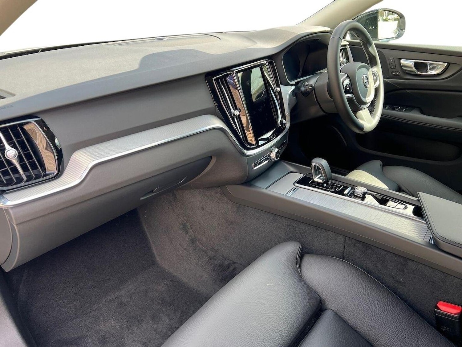 Used Volvo V60 2025 for sale - 76455196: Photo 7