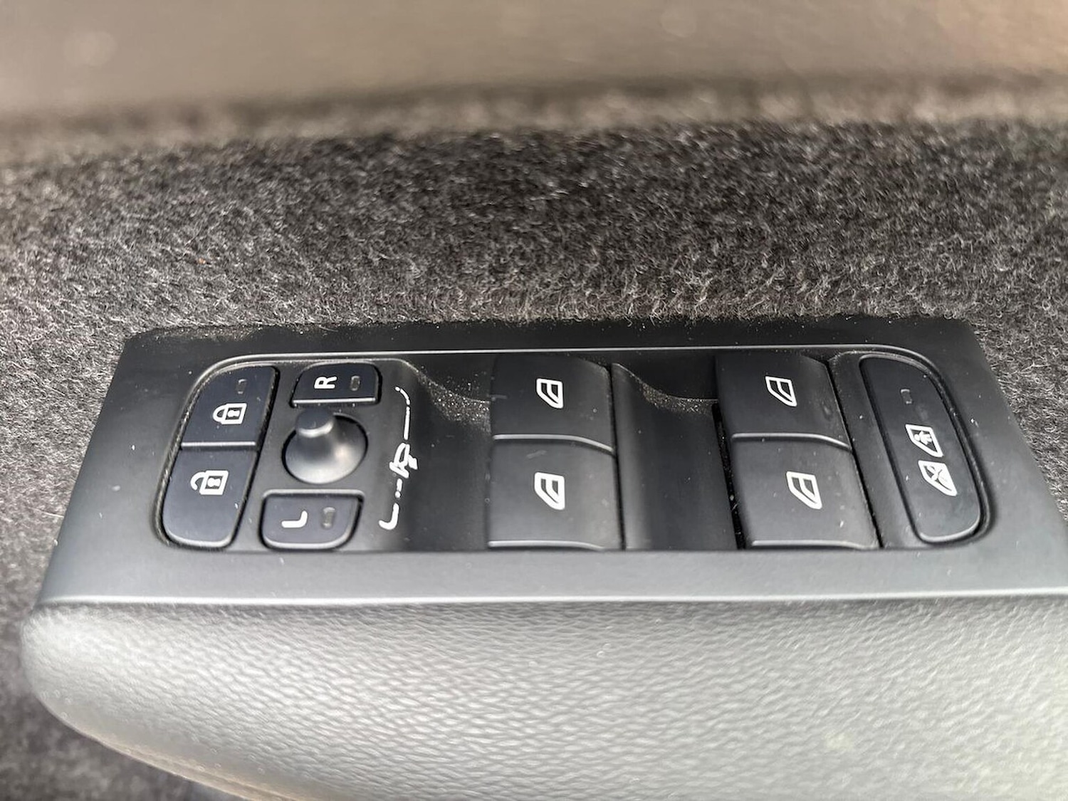 Used Volvo XC40 2024 for sale - 76149448: Photo 21