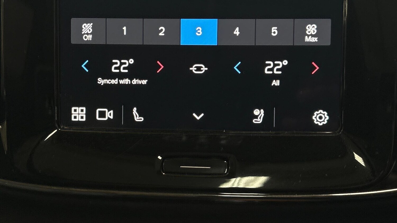 Used Volvo XC40 2024 for sale - 77487399: Photo 39