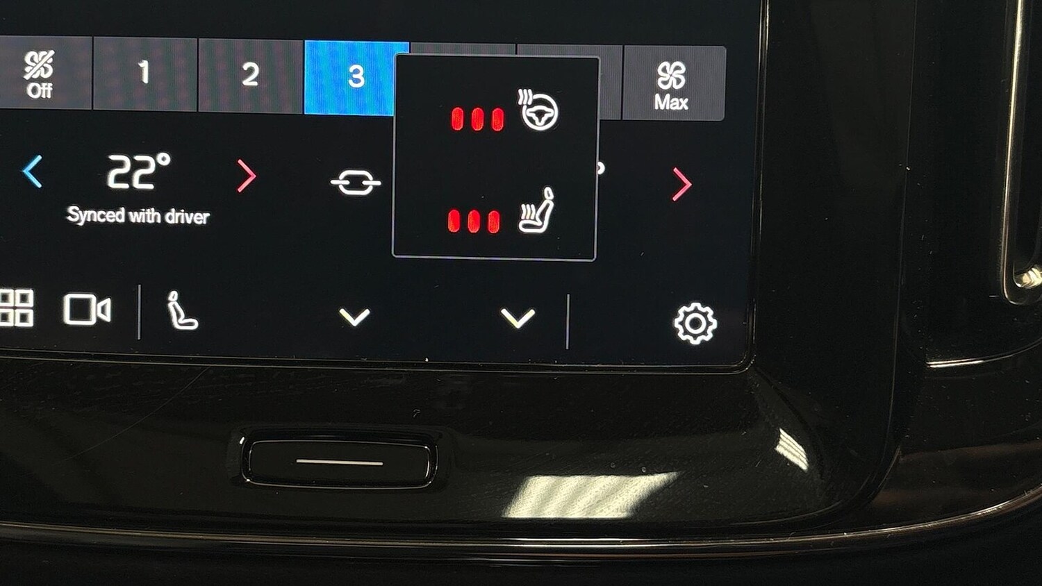 Used Volvo XC40 2024 for sale - 77487399: Photo 40