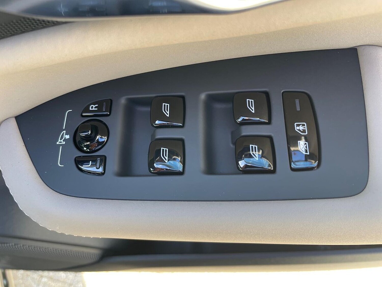 Used Volvo XC90 2025 for sale - 78192695: Photo 23