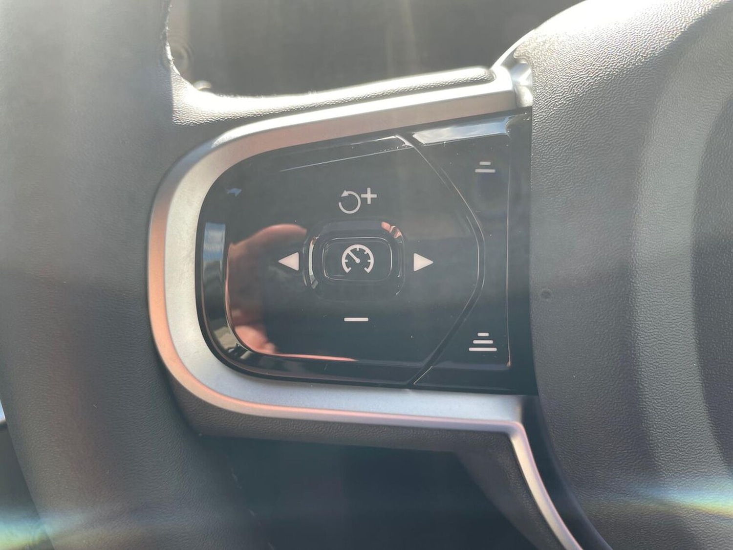 Used Volvo XC90 2025 for sale - 78192695: Photo 28