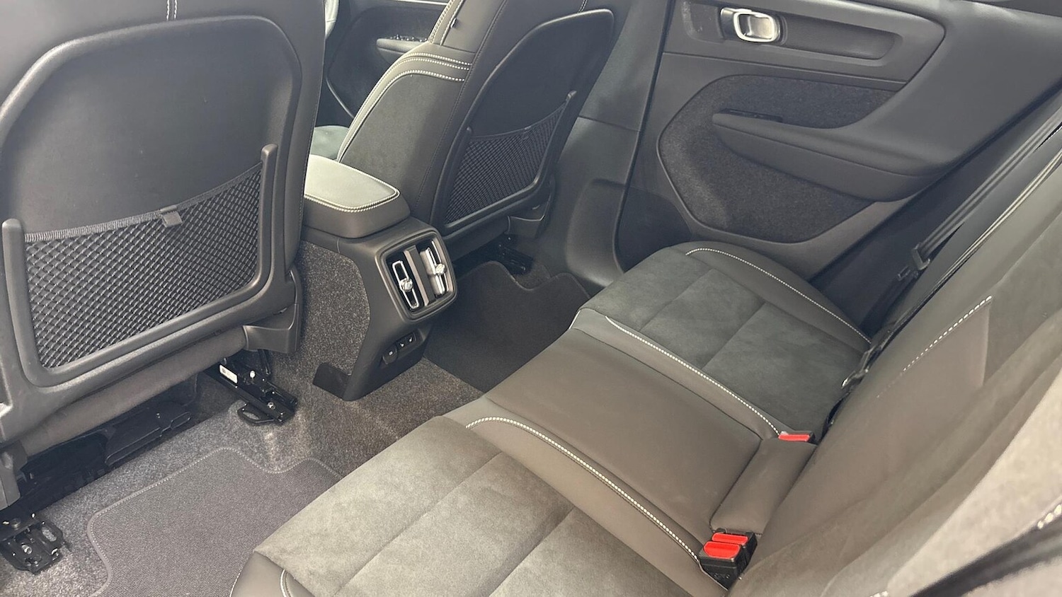 Used Volvo XC40 2025 for sale - 76093615: Photo 12