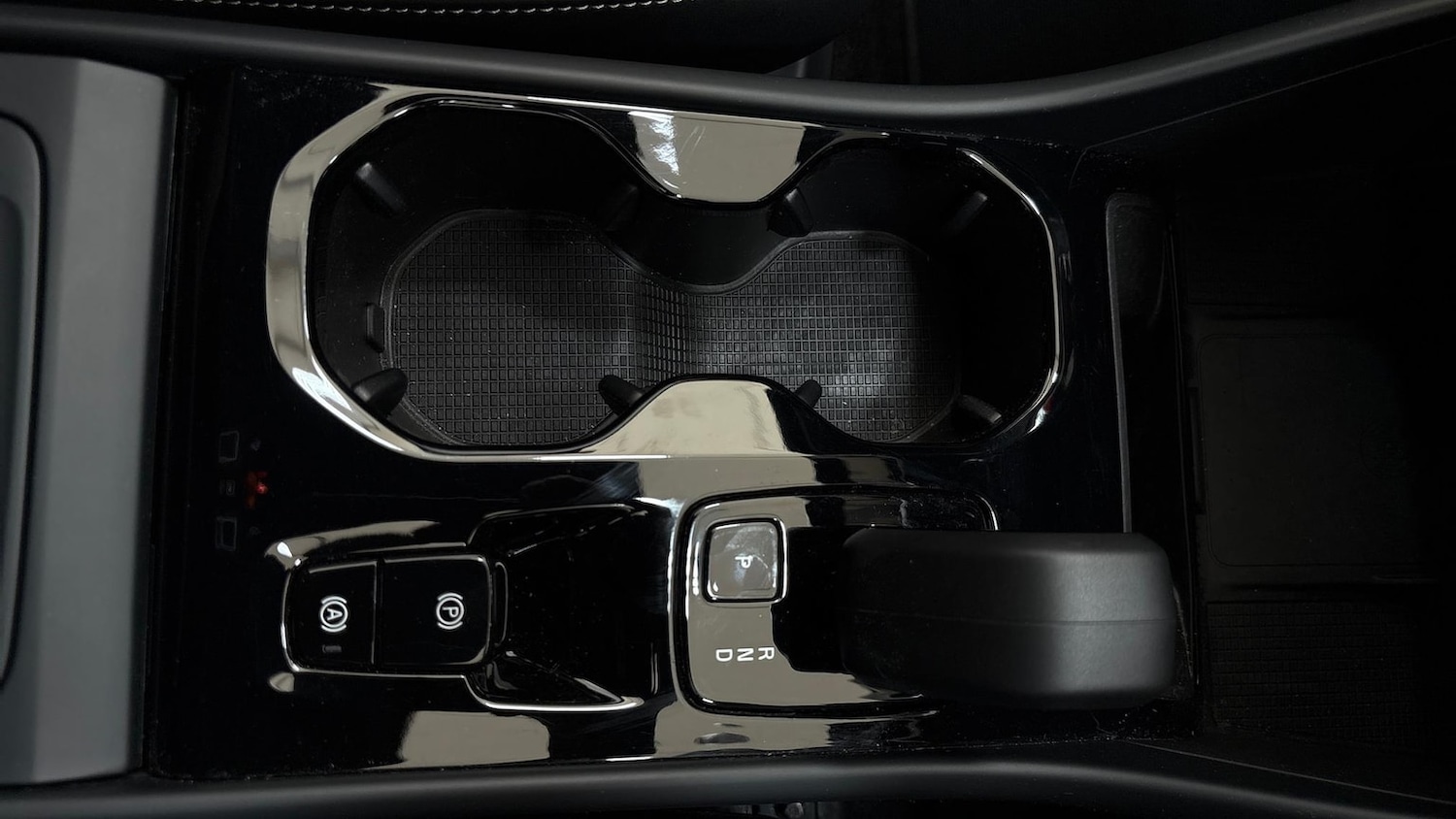 Used Volvo XC40 2025 for sale - 76093615: Photo 30