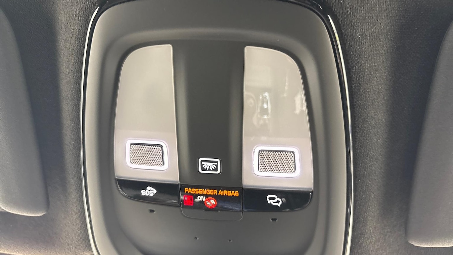 Used Volvo XC40 2025 for sale - 76093615: Photo 31