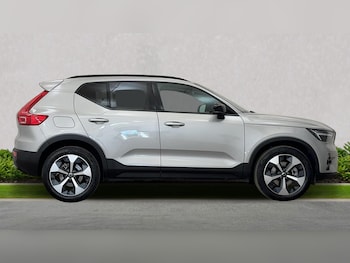 Used Volvo XC40 2025 for sale - 76093615: Photo 3