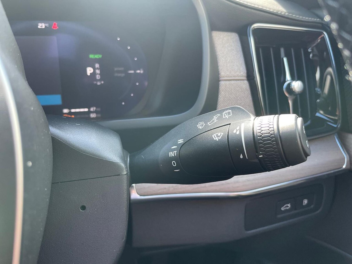 Used Volvo XC90 2025 for sale - 77790354: Photo 27