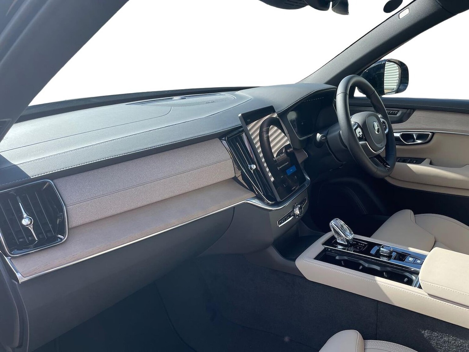 Used Volvo XC90 2025 for sale - 77790354: Photo 7