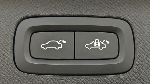 Used Volvo XC90 2023 for sale - 76206082: Photo 17