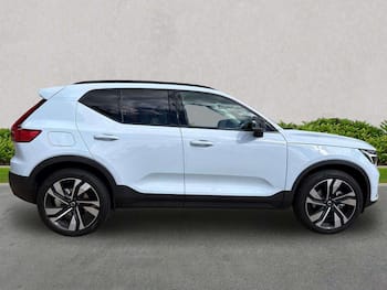 Used Volvo XC40 2026 for sale - 79733411: Photo