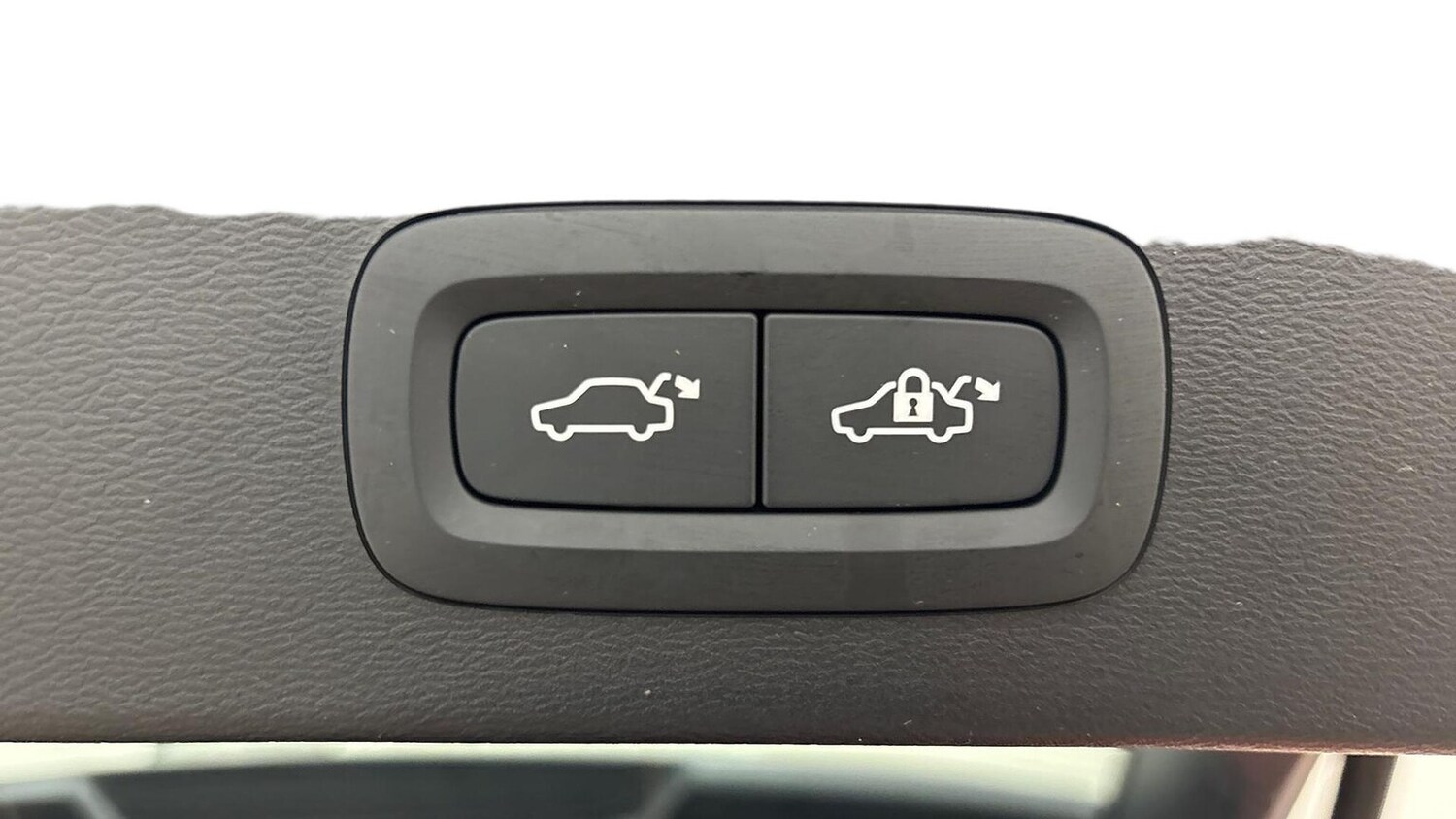 Used Volvo XC40 2024 for sale - 76220405: Photo 19