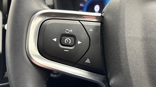 Used Volvo XC40 2024 for sale - 76220405: Photo 29