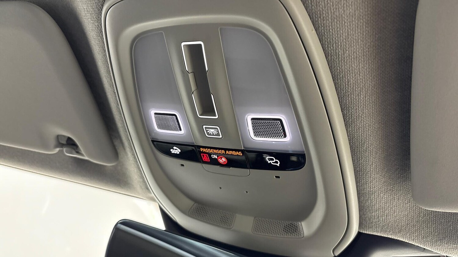 Used Volvo XC40 2024 for sale - 76220405: Photo 31